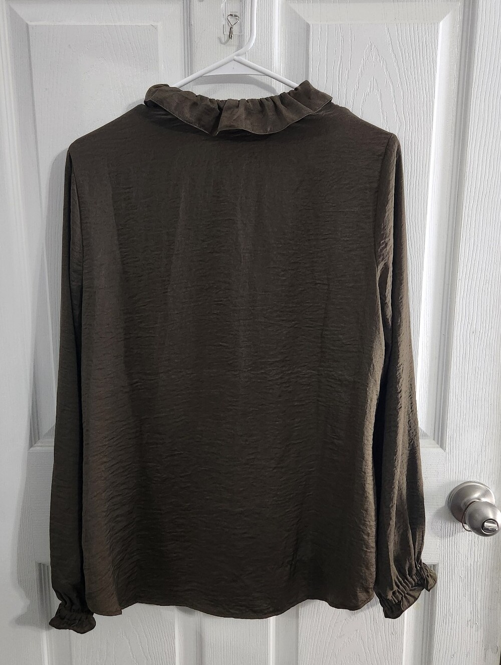 Cabi satin olive green button up ruffled blouse Victorian feminine romantic - Picture 9 of 9